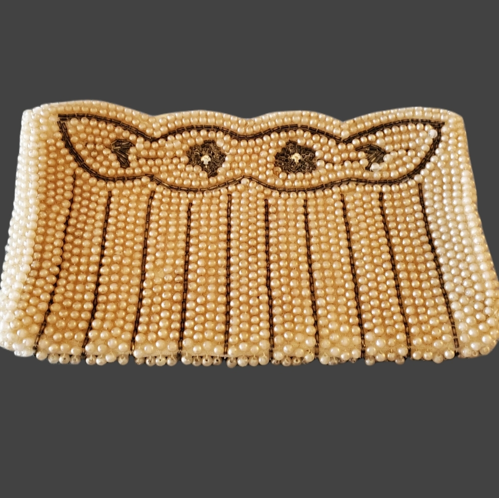 Vintage Sharonee beaded clutch
